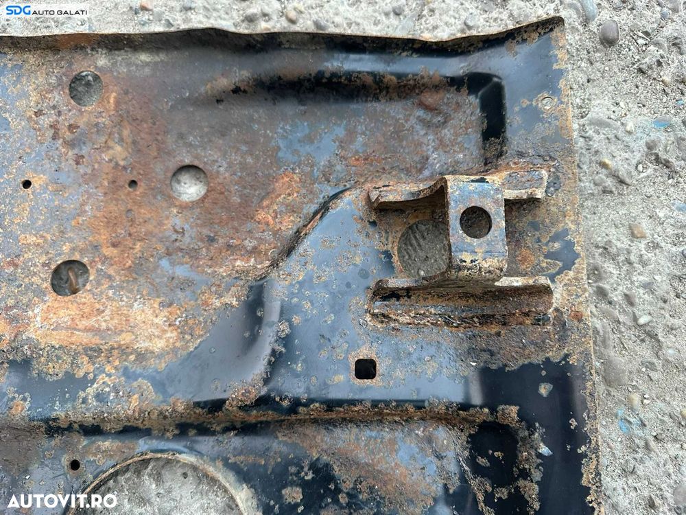 Scut Motor Metalic Dodge Nitro 2007 - 2012 [X4062] - 5