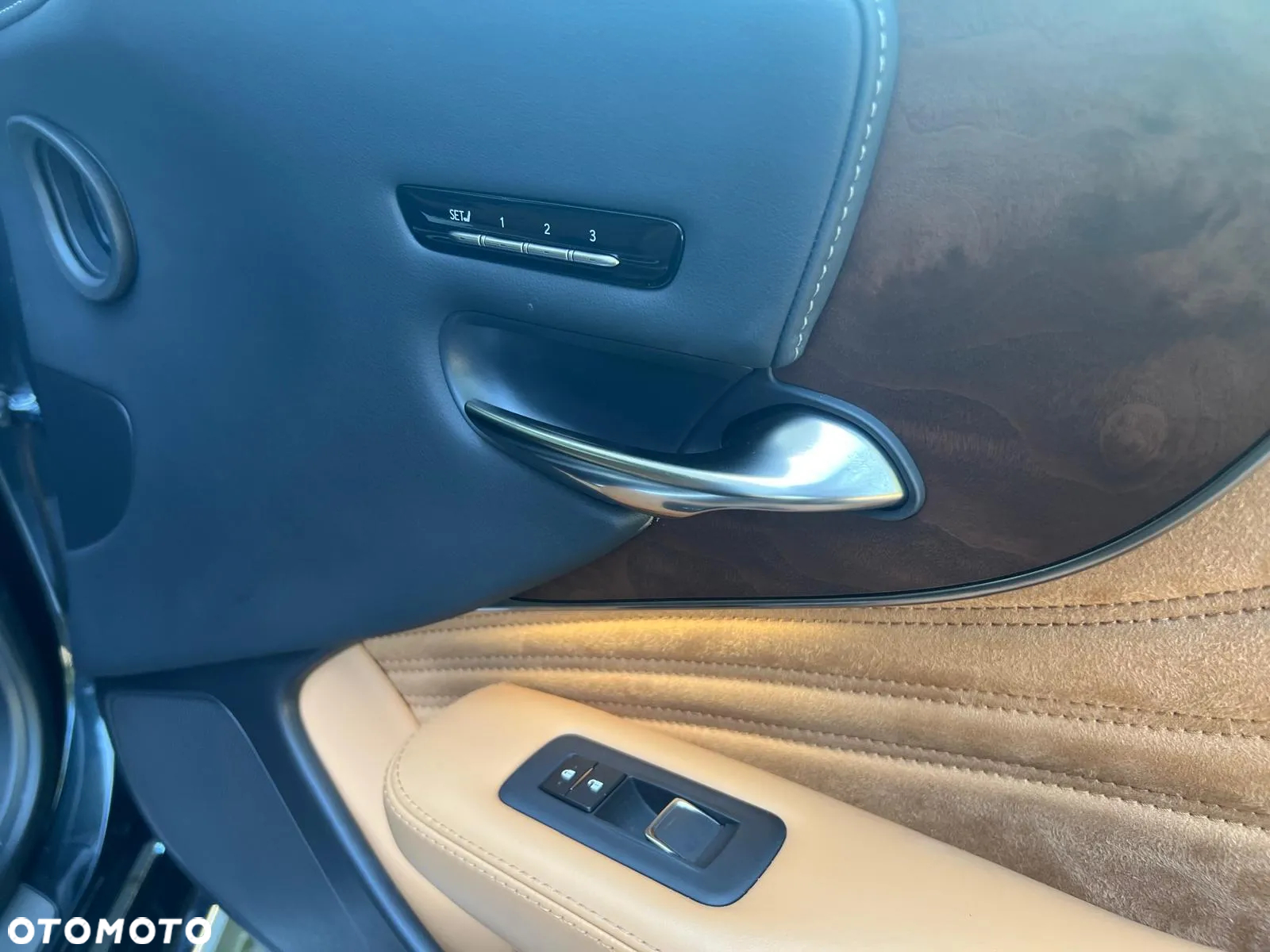 Lexus LS 500h Prestige AWD - 9
