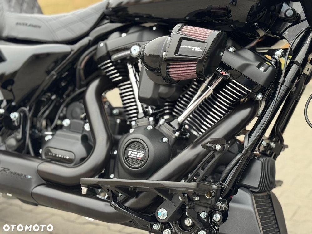 Harley-Davidson Touring Road King - 37