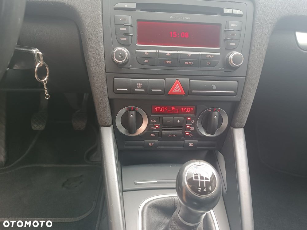 Audi A3 Sportback 1.6 Attraction - 24