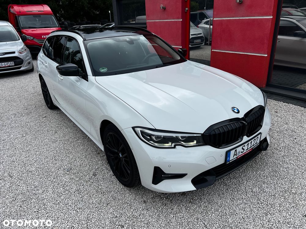 BMW Seria 3 320d xDrive Edition M Sport Shadow - 1