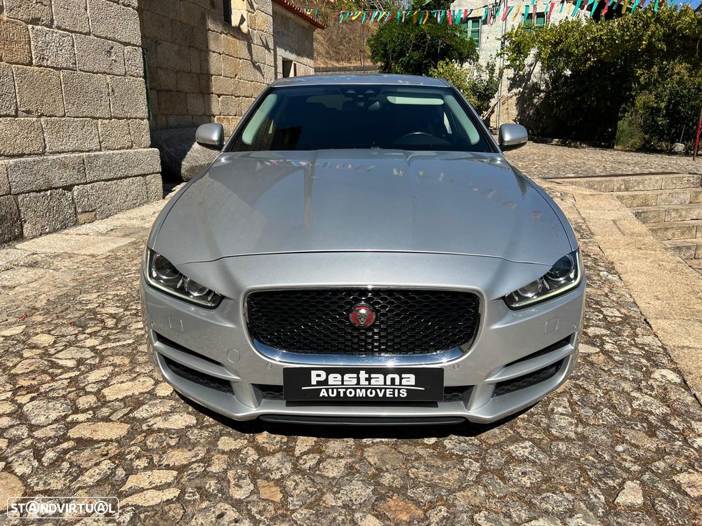 Jaguar XE 20d Aut. Portfolio - 7