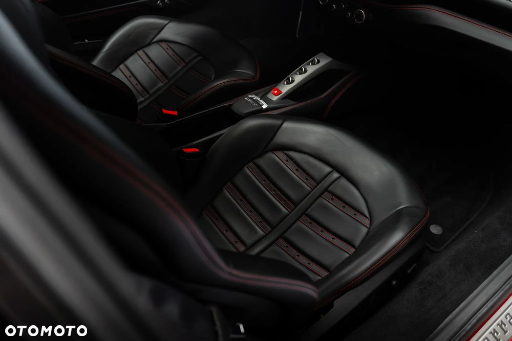 Ferrari 488 - 22