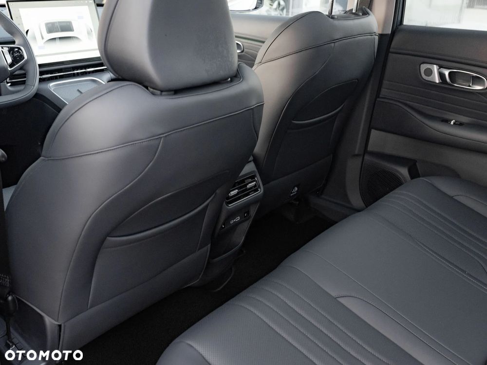 Geely Starray EM-i 1.5 PHEV Max - 15