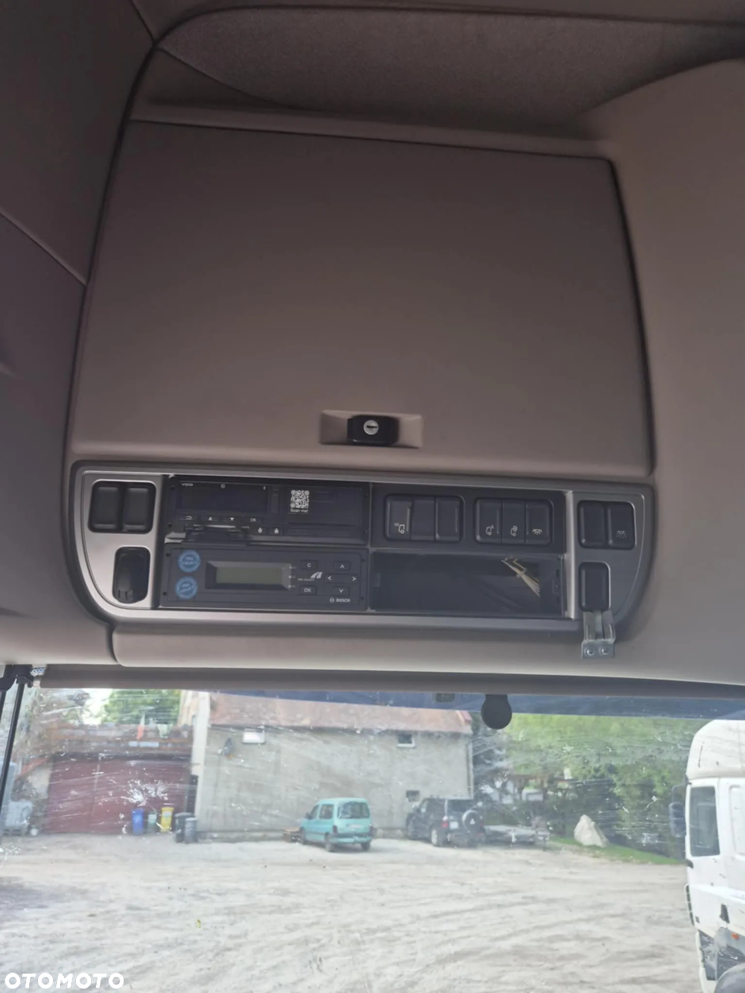 DAF - 9