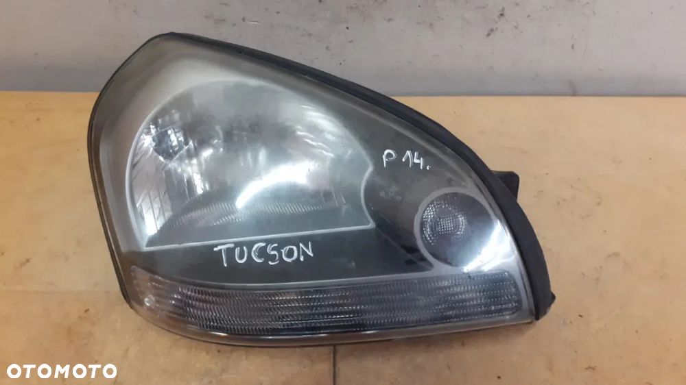 X. LAMPA PRZOD PRZEDNIA PRAWA HYUNDAI TUCSON - 1