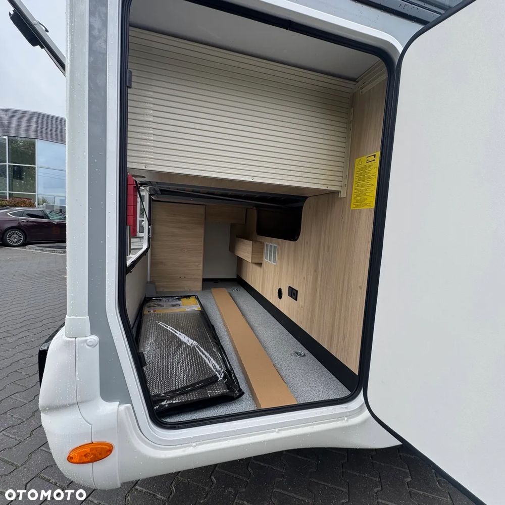 Ford Chausson 798 Titanium Ultimate - 8