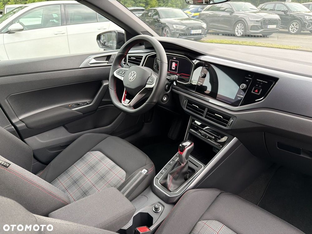 Volkswagen Polo 2.0 TSI GTI DSG - 11