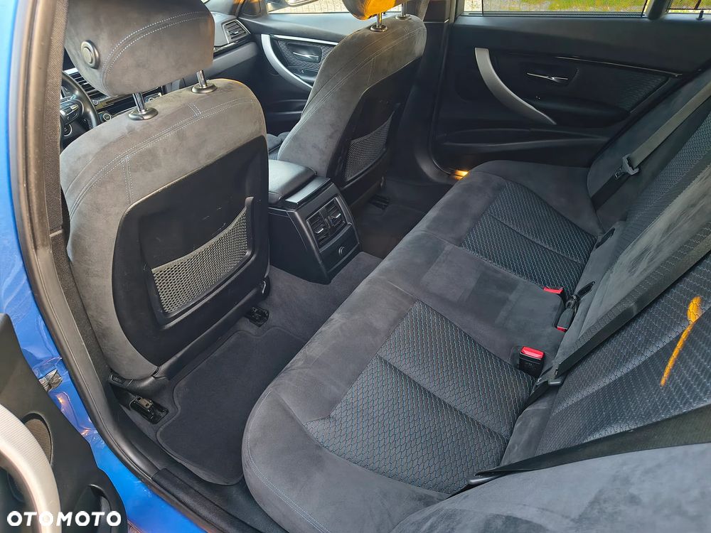 BMW Seria 3 320d M Sport Shadow - 16