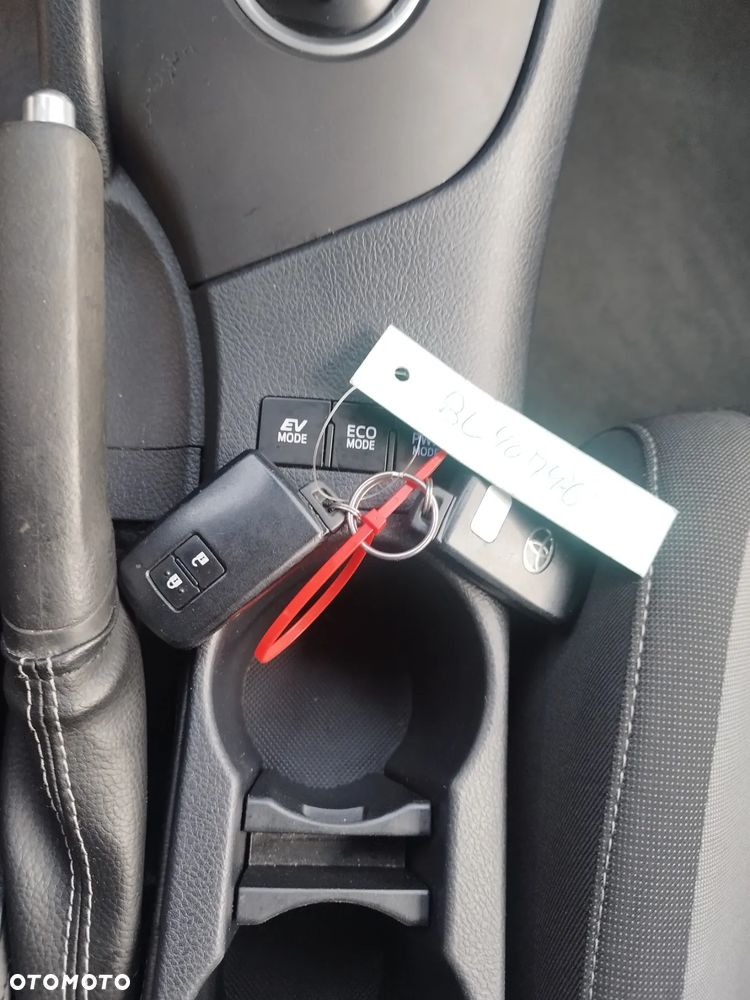 Toyota Auris 1.8 Life - 31