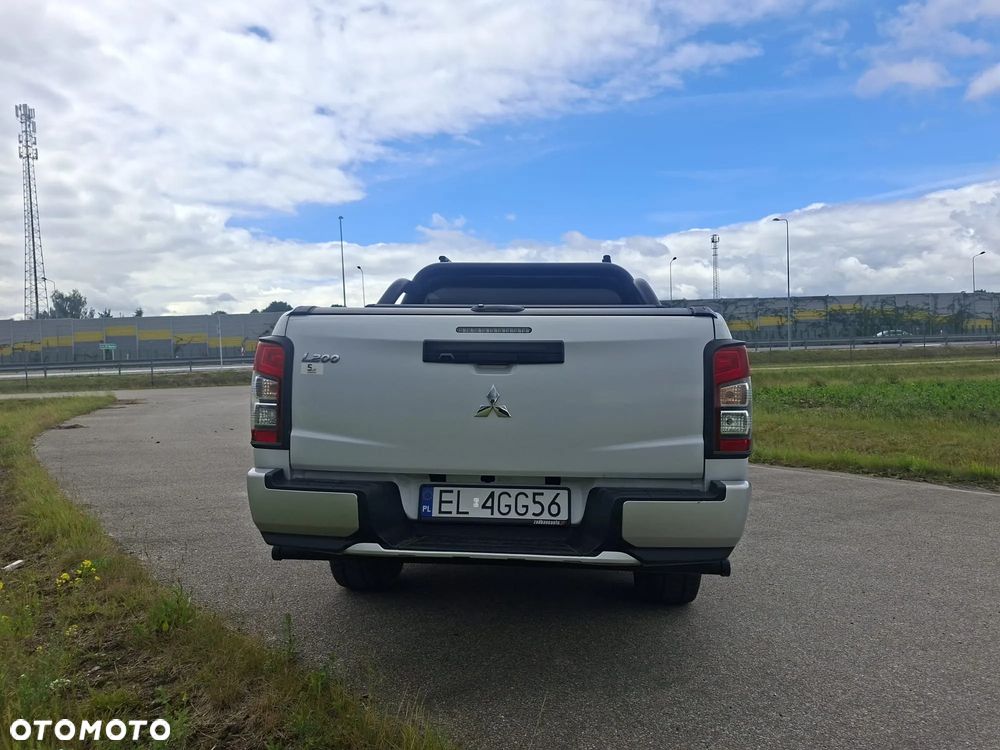 Mitsubishi L200 2.2 d DC Stark Basic - 12