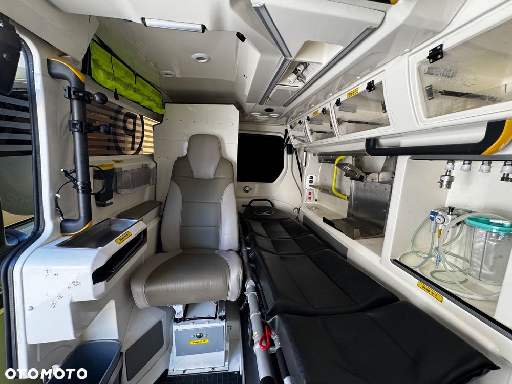 Volvo XC 90 B5 D AWD Geartronic Momentum Pro - 7