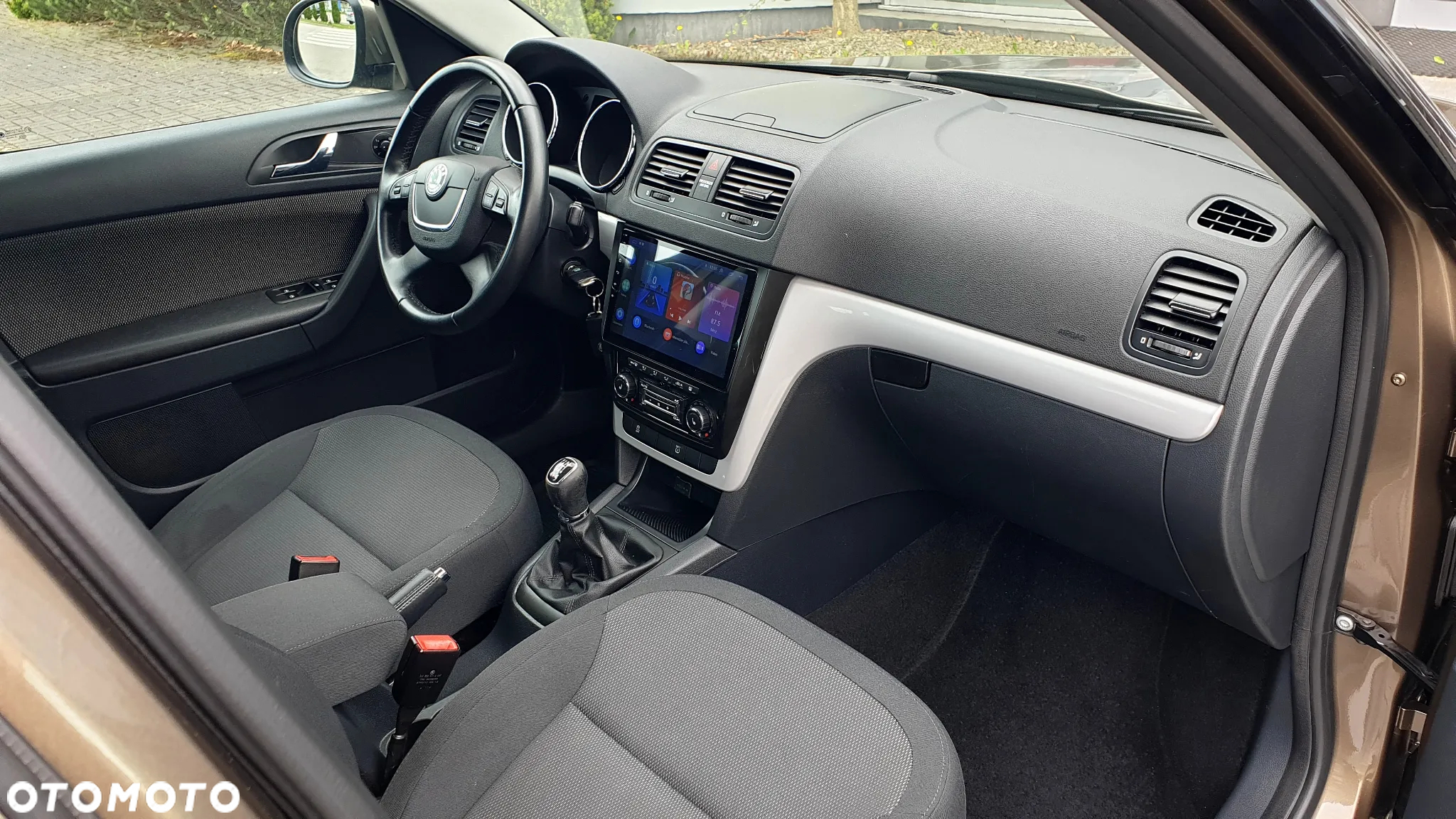 Skoda Yeti 1.8 TSI 4x4 Ambition PLUS EDITION - 19