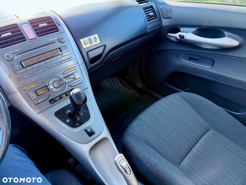 Toyota Auris 1.6 VVT-i Multimode Executive - 10