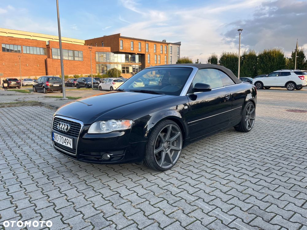 Audi A4 - 1