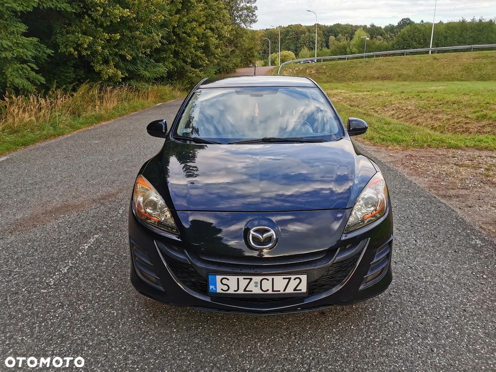 Mazda 3 1.6 Active + - 7