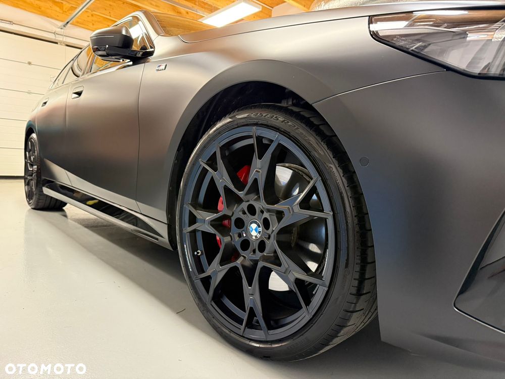 BMW Seria 5 540d xDrive mHEV sport - 24