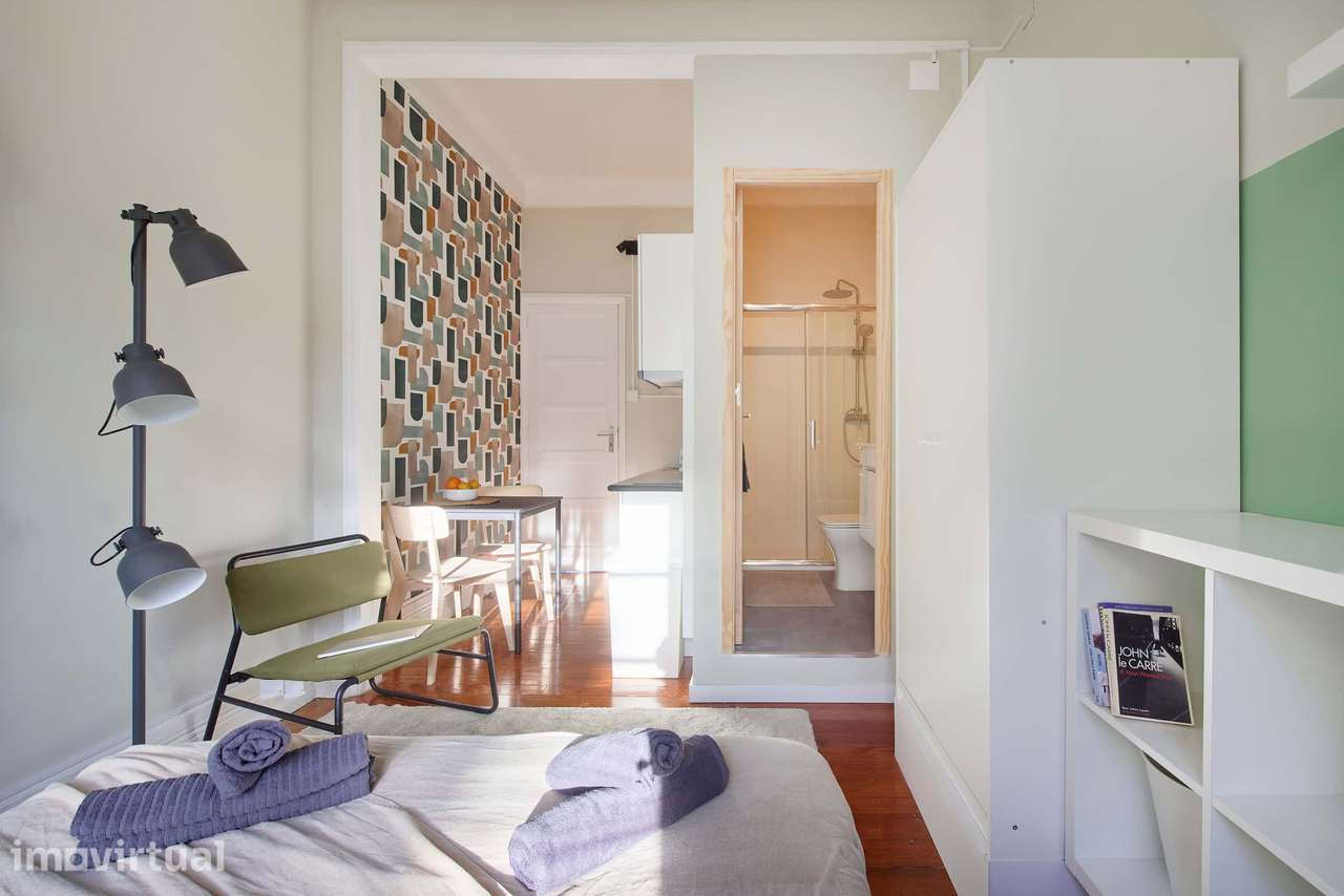 Bright Studio for Rent in Av. António Augusto Aguiar, Lisbon - Grande imagem: 3/15