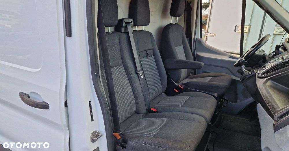 Ford Transit - 17