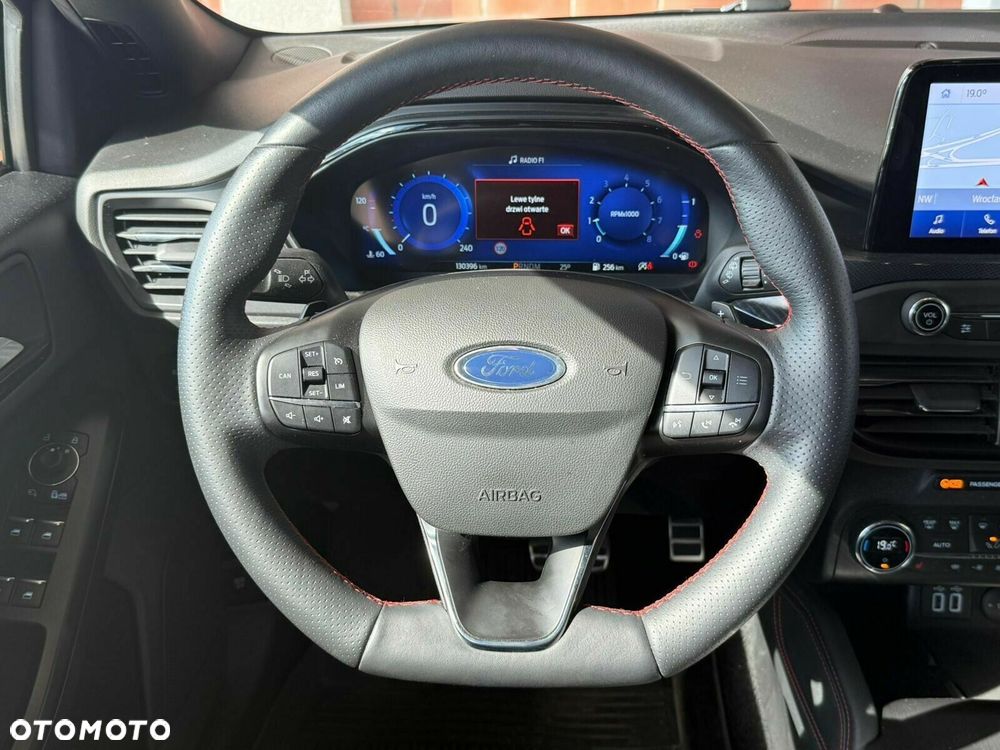 Ford Focus 1.5 EcoBoost ST-Line X - 17