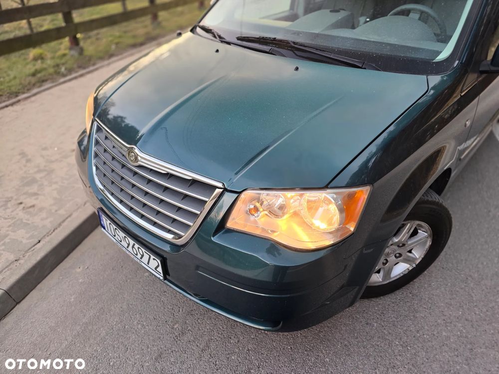 Chrysler Grand Voyager - 35