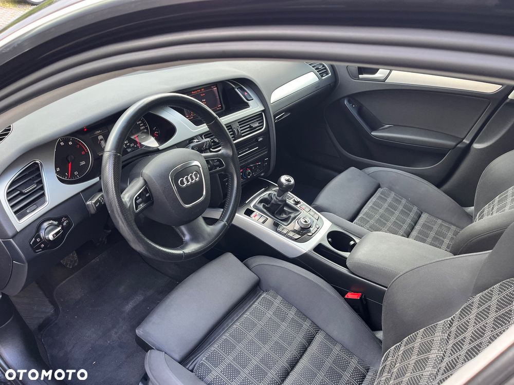 Audi A4 Avant 1.8 TFSI Attraction - 13