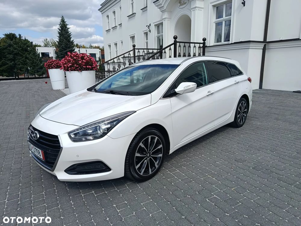 Hyundai i40 Kombi blue 1.7 CRDi DCT Premium - 3