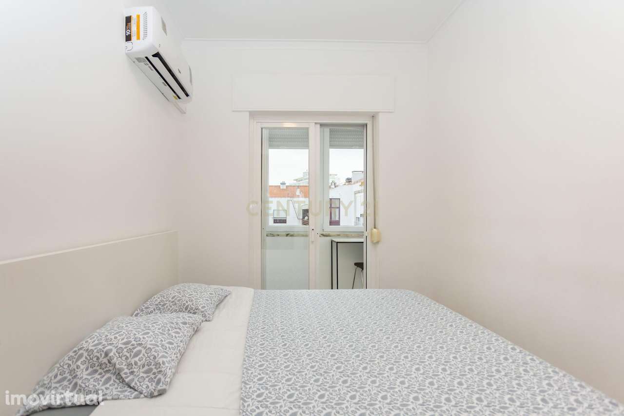 Apartamento T2 totalmente remodelado e vista mar na Costa de Caparica - Grande imagem: 2/26