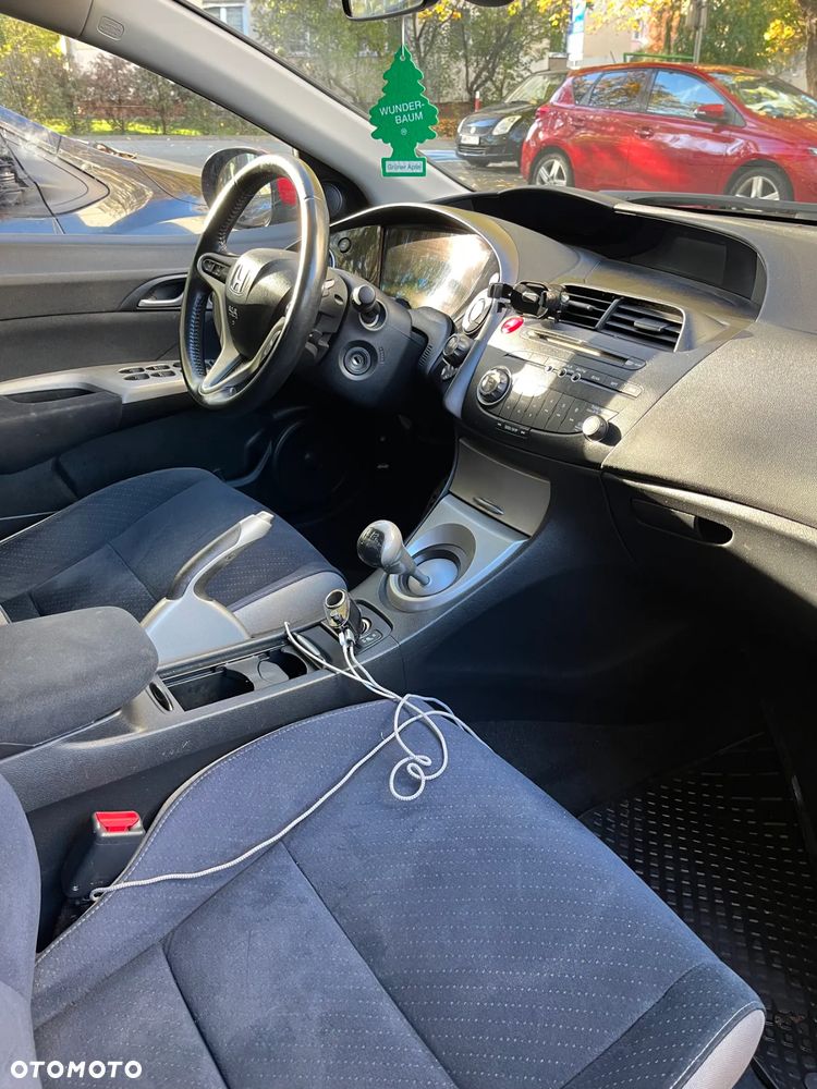 Honda Civic 1.8 Comfort - 8