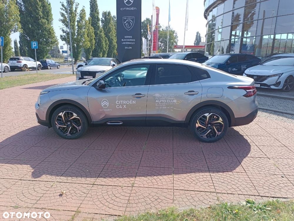 Citroën C4X - 4