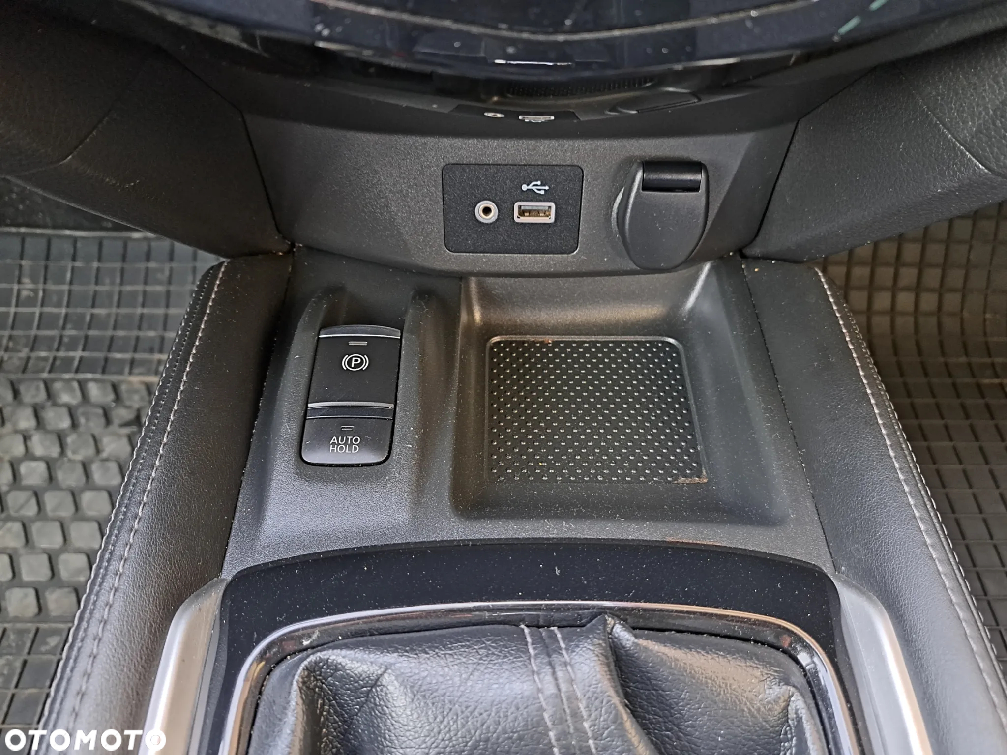 Nissan X-Trail - 25
