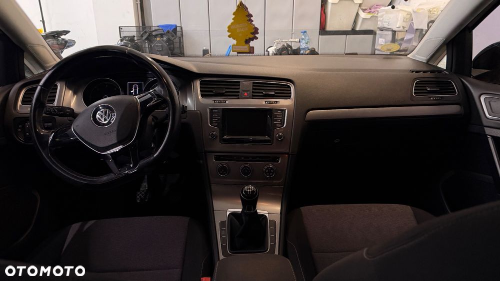 Volkswagen Golf 1.6 TDI BlueMotion Technology Comfortline - 8