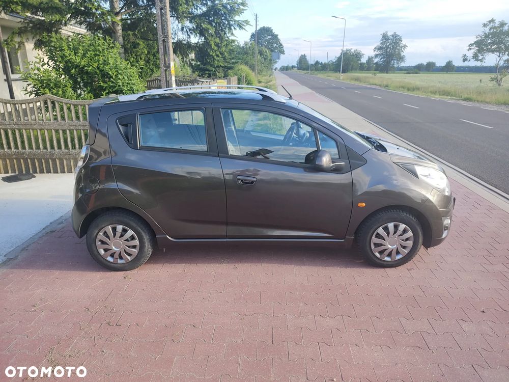 Chevrolet Spark - 19
