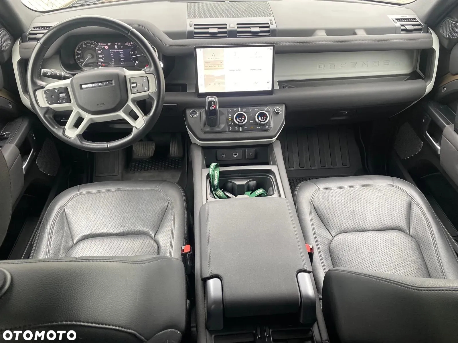 Land Rover Defender - 9