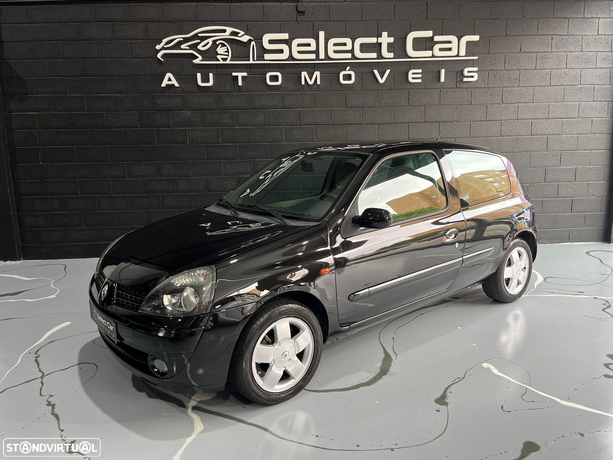 Renault Clio 1.2 16V Expression - 1