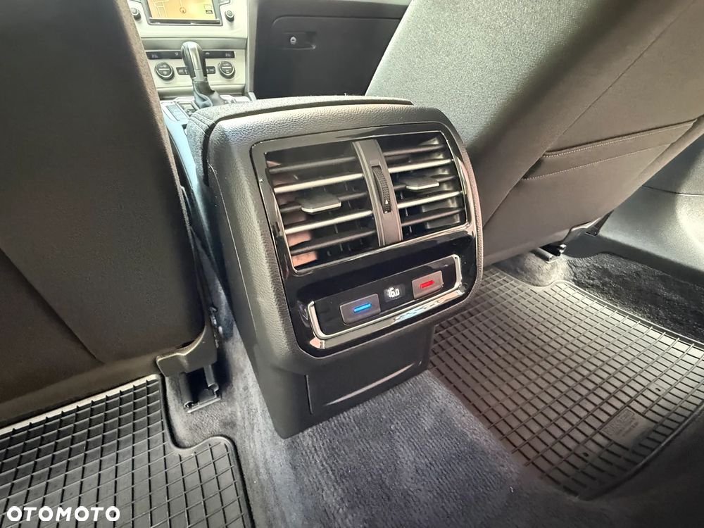 Volkswagen Passat 1.8 TSI BMT Comfortline DSG - 34