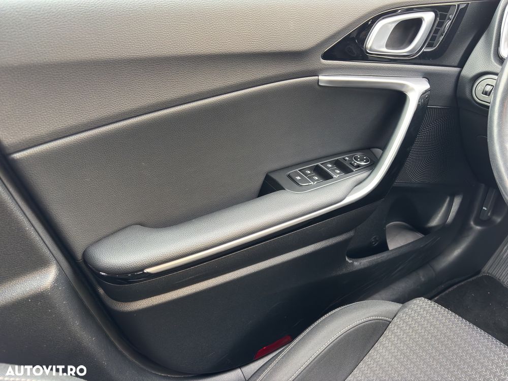 Kia XCeed 1.6 GDI DCT6 OPF SPIRIT - 17