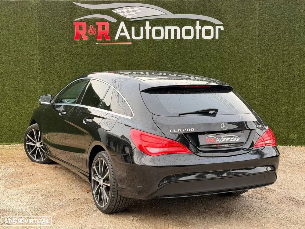 Mercedes-Benz CLA 200 d Shooting Brake Urban Aut. - 2