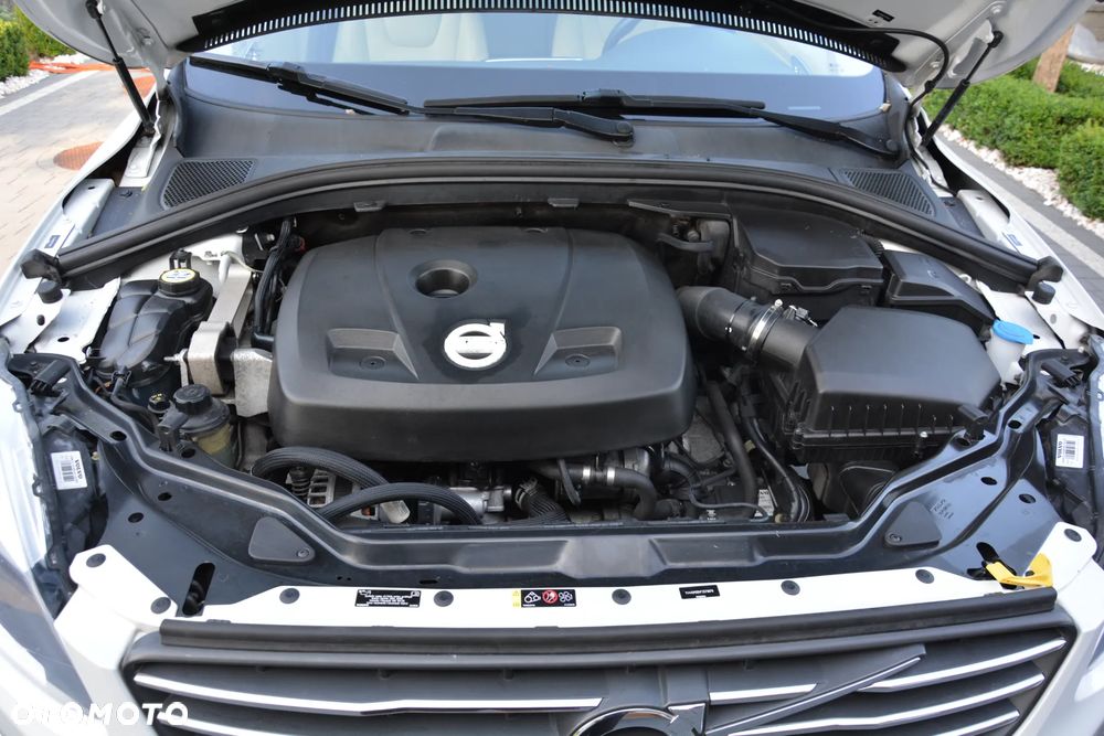 Volvo XC 60 - 25