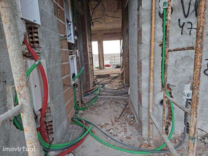 Moradia T3+1 em construção, conclusão prevista para o outono de 2026. - Grande imagem: 4/12