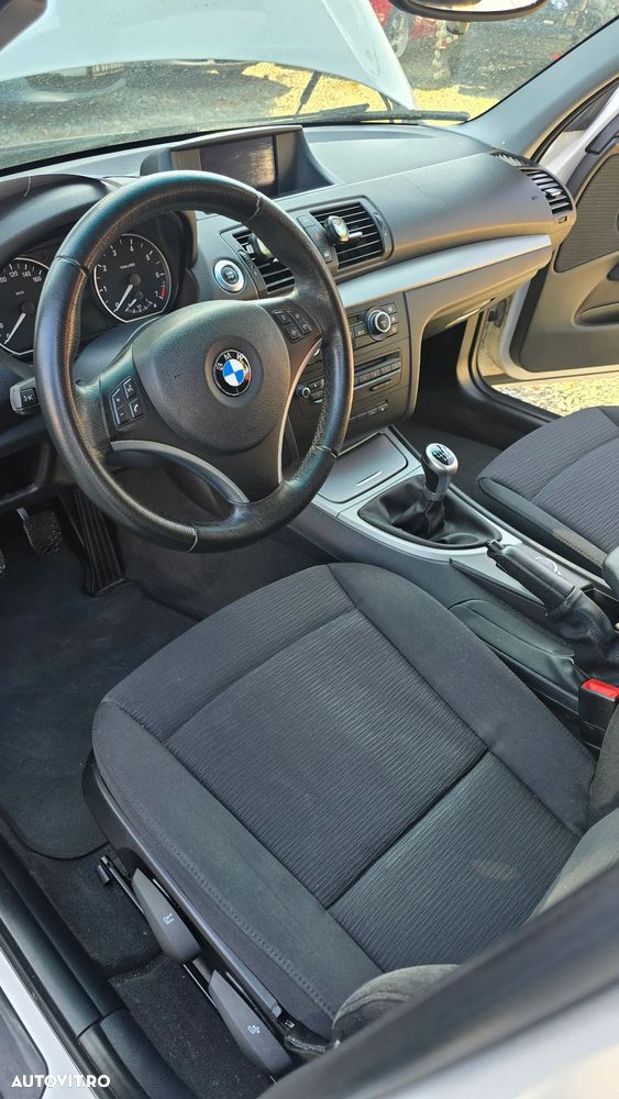 BMW Seria 1 116i - 4