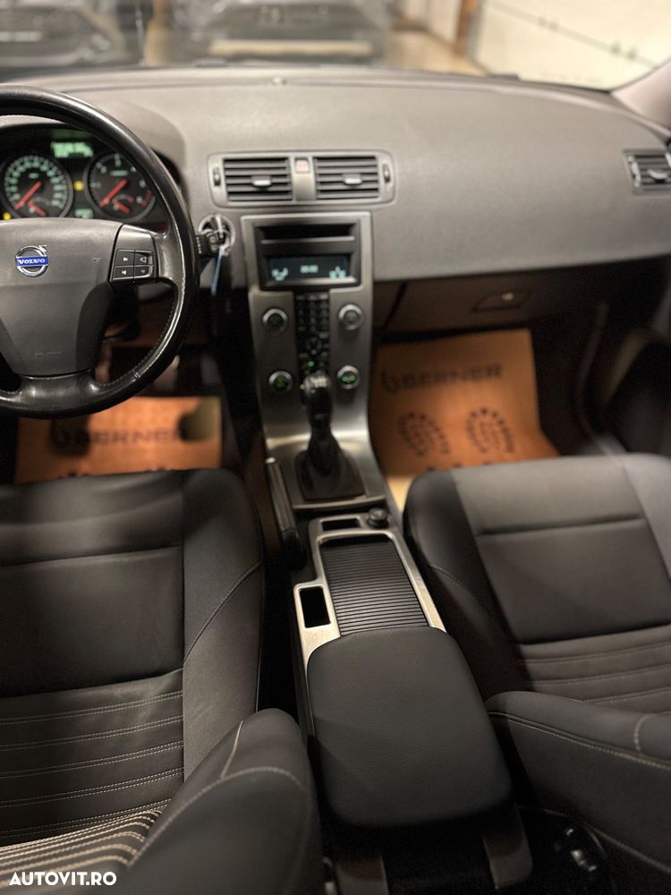 Volvo V50 2.0 D Momentum - 21