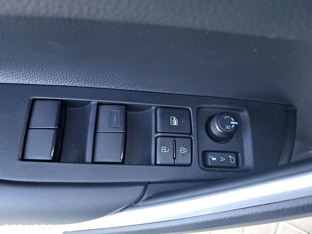 Toyota Corolla Cross 2.0 Hybrid Style - 22