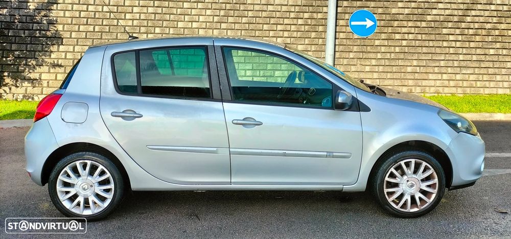 Renault Clio 1.2 16V Dynamique S - 3