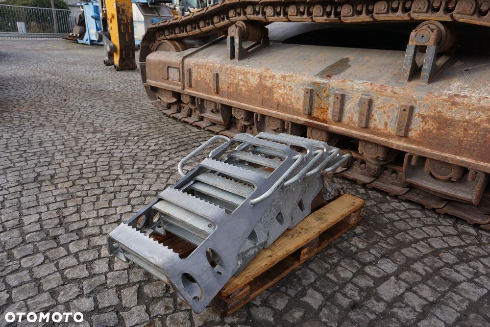 Liebherr R 970 S HD - 11