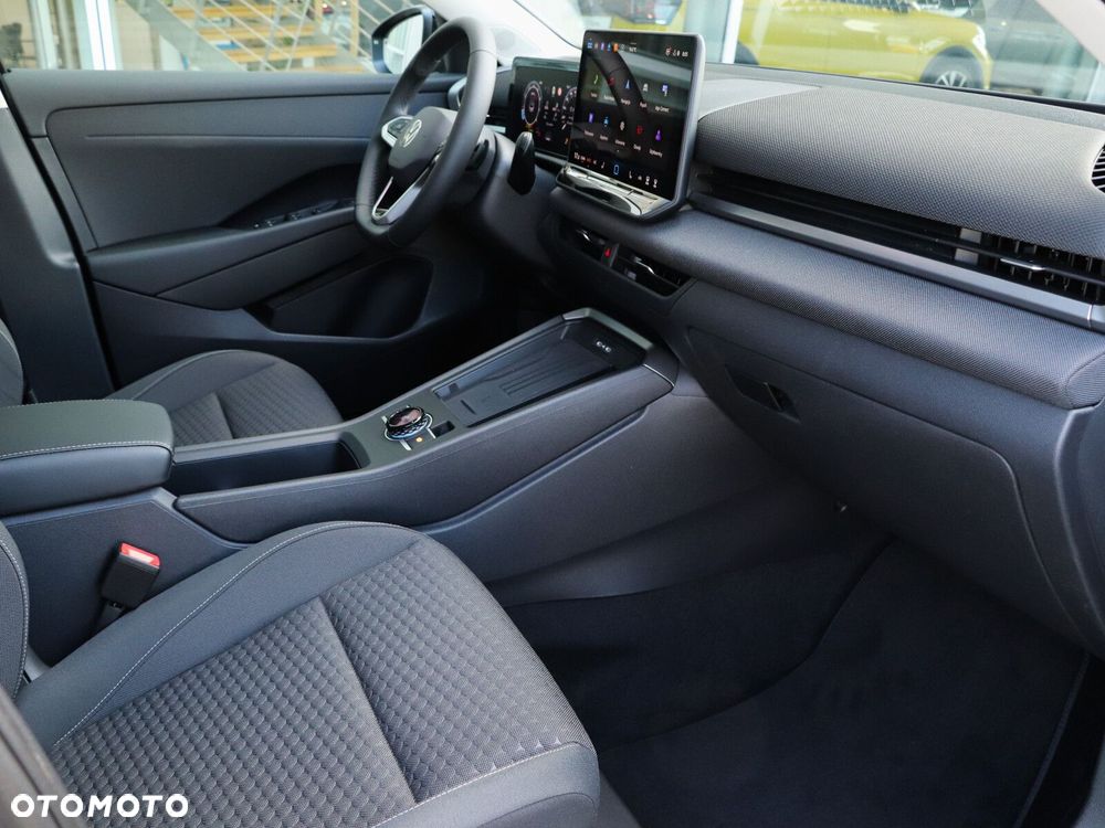 Volkswagen T-Roc - 17