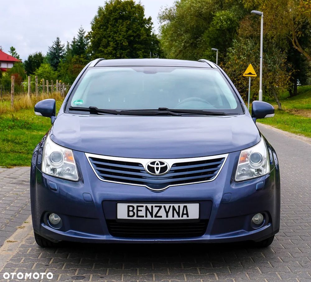 Toyota Avensis 2.0 Executive - 15
