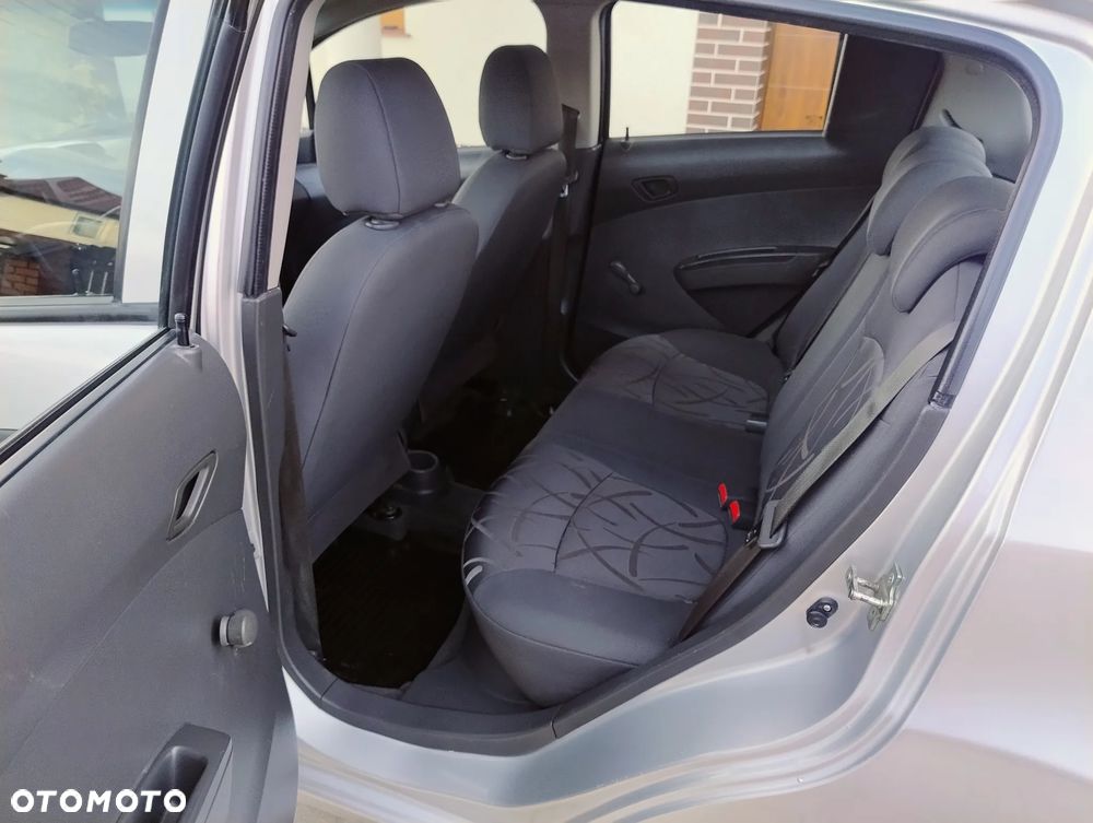 Chevrolet Spark - 12