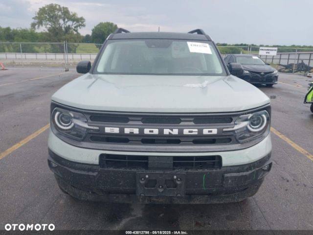 Ford Bronco - 3