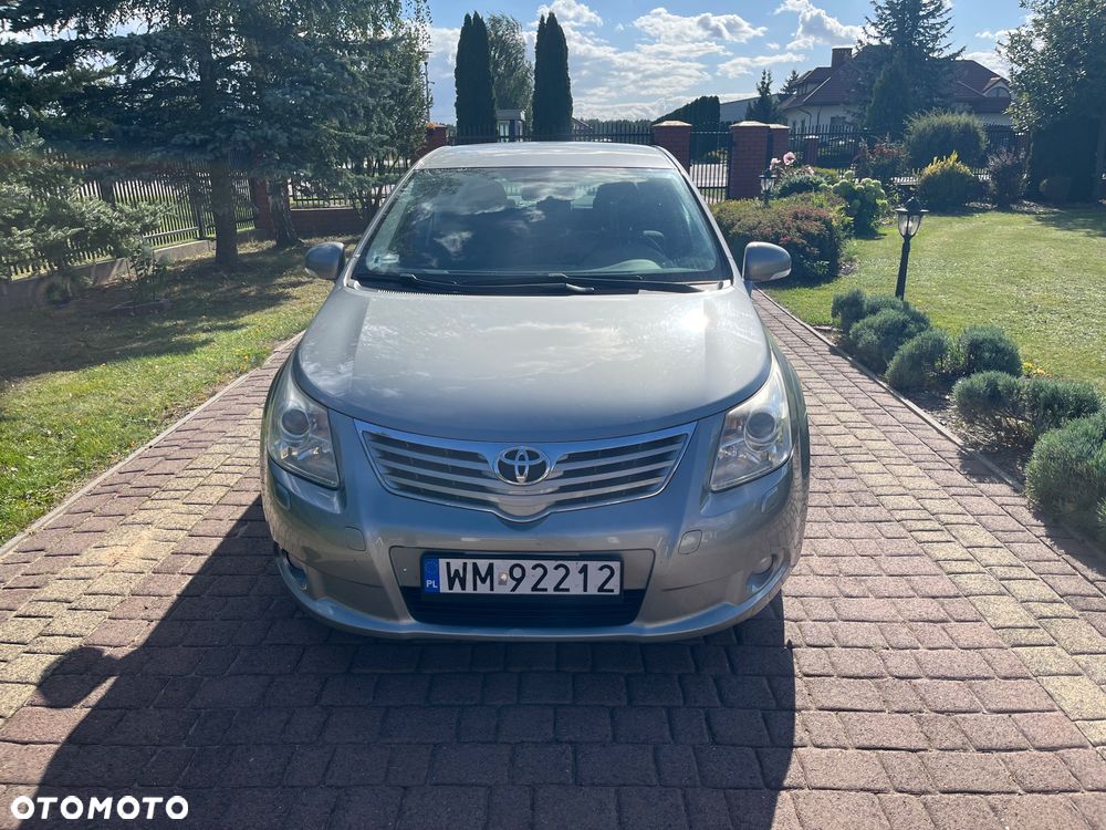 Toyota Avensis 2.0 D-4D Sol - 3